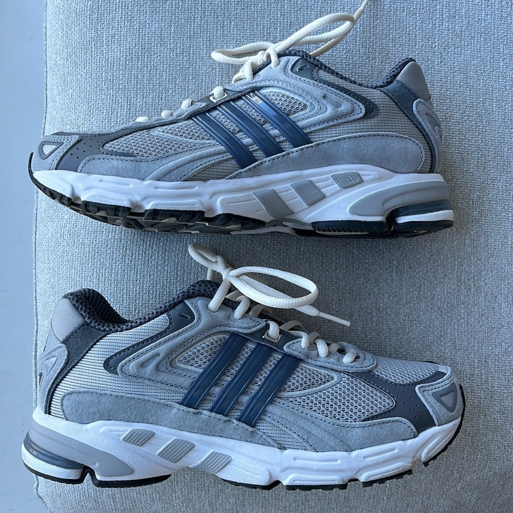 Adidas Response CL shoes